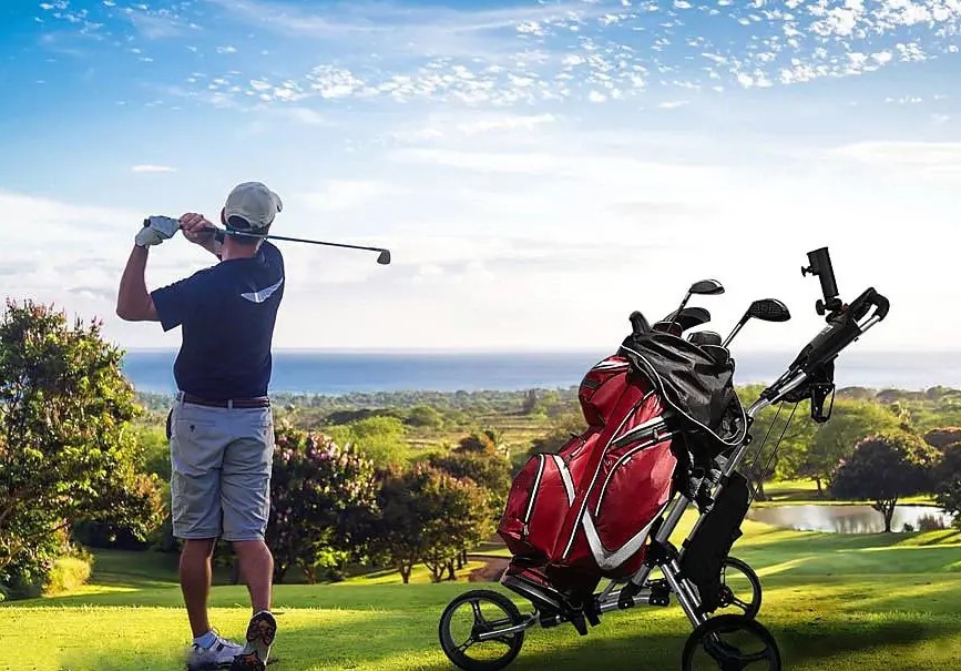 Cách phối đồ golf nam chuẩn phong cách, đẳng cấp trên sân
