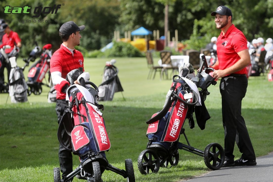 Xe Buggy dạng đẩy tiện lợi cho golfer