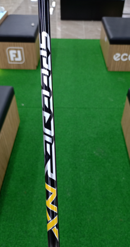 Gậy golf driver Cobra LTDX BK GD RH GR SPDR AS