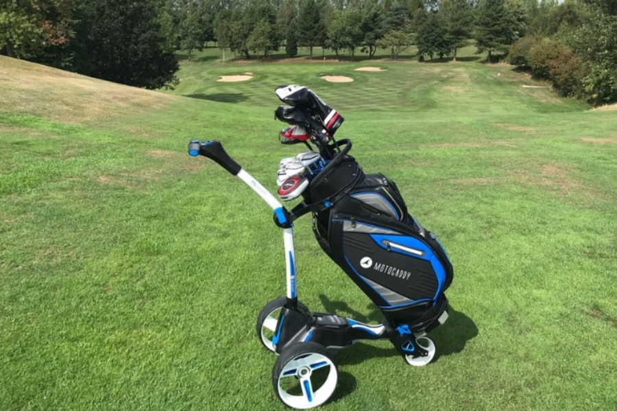 Buggy trong golf là gì? Phân biệt giữa Buggy và Golf Cart