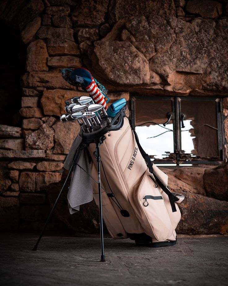 Cách bảo quản túi golf cao cấp: Giữ vẻ đẹp – Bền bỉ – Sang trọng cùng thời gian